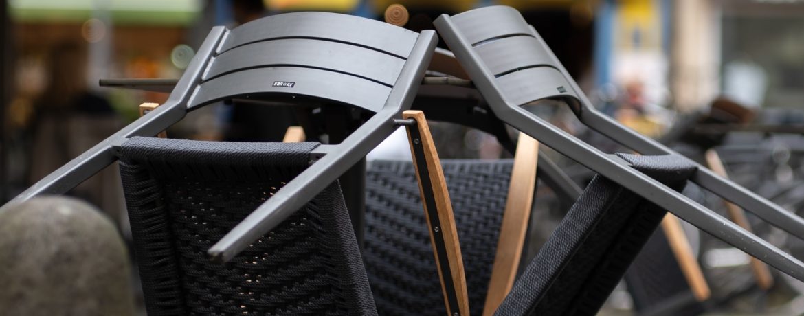 Bars close at 10 p.m.